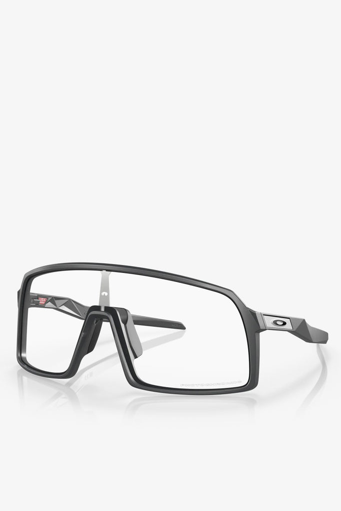 OAKLEY Sutro 9406 98 Matte Carbon Clear Photochromic