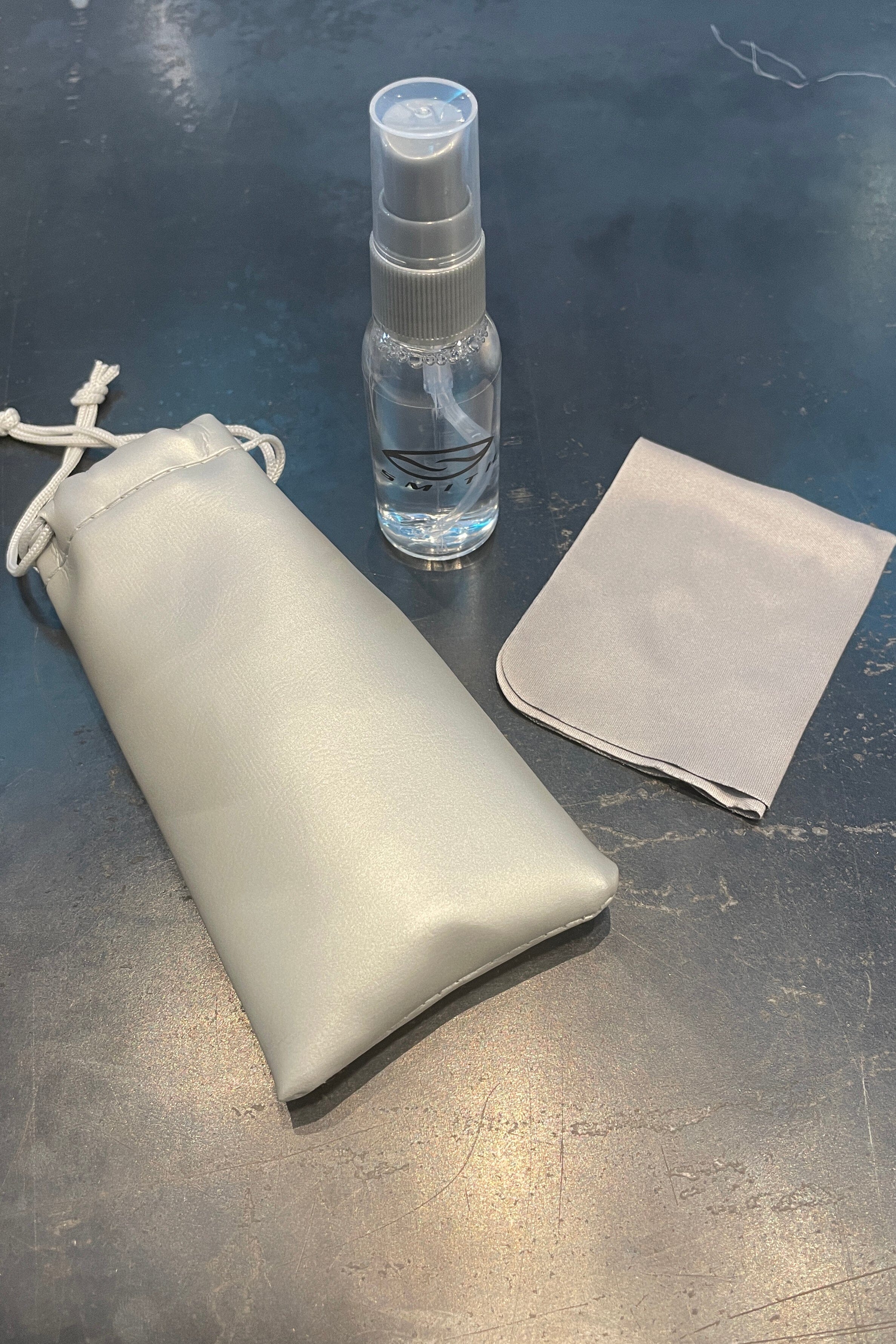 SMITH Smith Lens Cleaning Kit – Corner Store Wanaka